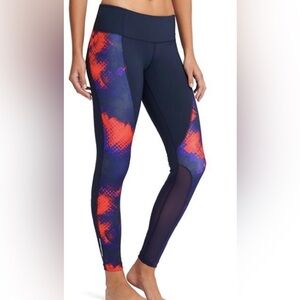 Athleta Navy and Red Graphic Leggings Size small